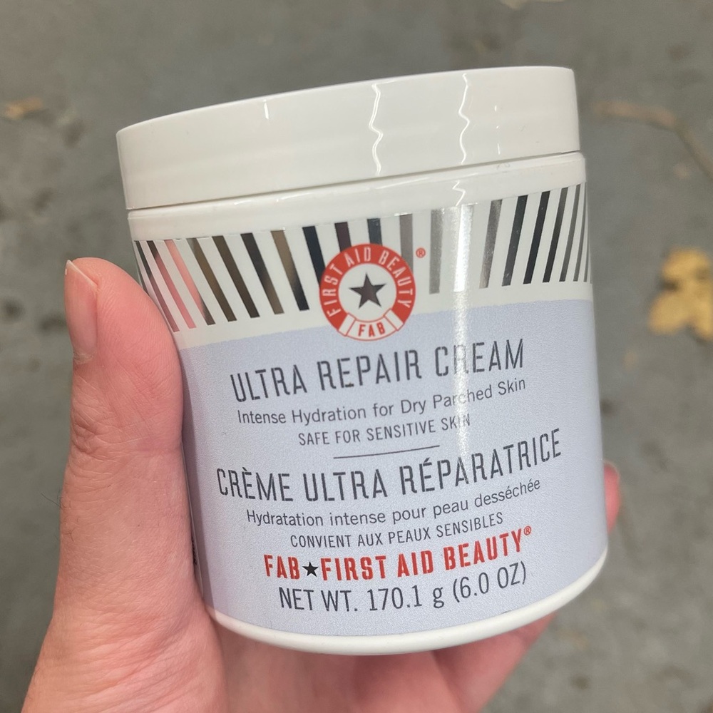 First aid beauty ultra repair cream